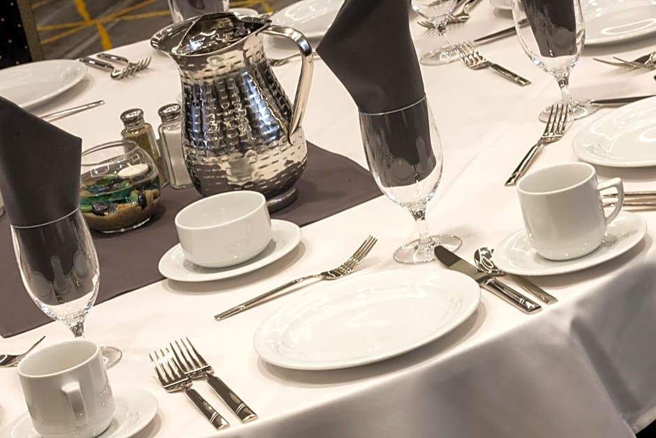 Holiday Inn & Suites - Detroit - Troy By IHG