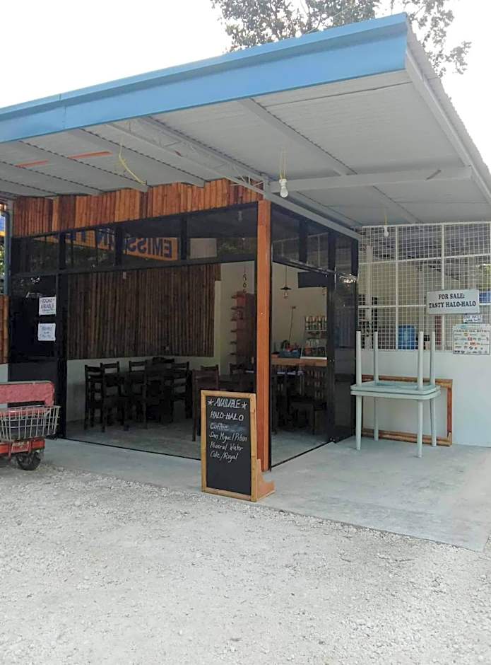 LR Hostel and Cafe