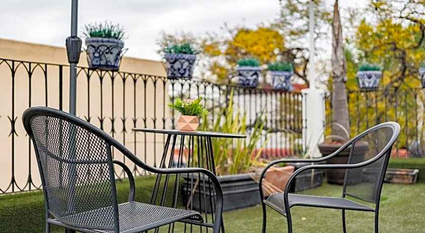Escandon Suites by Escajal Rooms