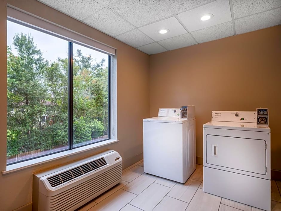 Holiday Inn Express Hotel & Suites Beaumont Northwest By IHG