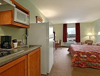 Super 8 Pascagoula