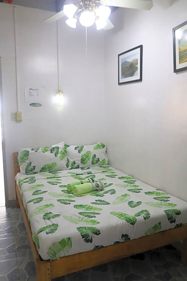 Ice Bear Bar & Tourist Inn