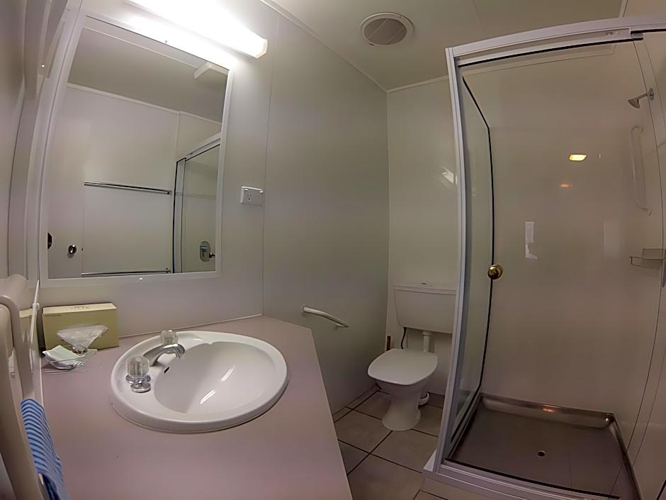 Hibiscus Regal Apartments