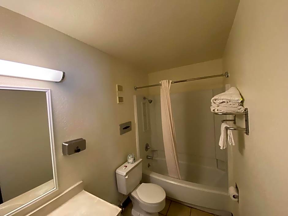 Simple Rewards Inn