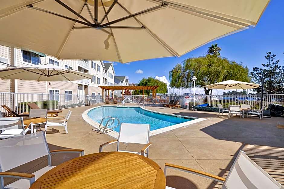 Homewood Suites By Hilton Oakland-Waterfront