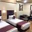 Sumitel Hotel 500 meters from Mall Road
