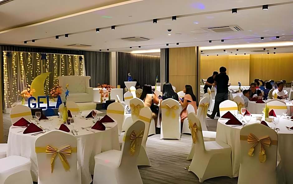 Red Hotel Cubao, Quezon City