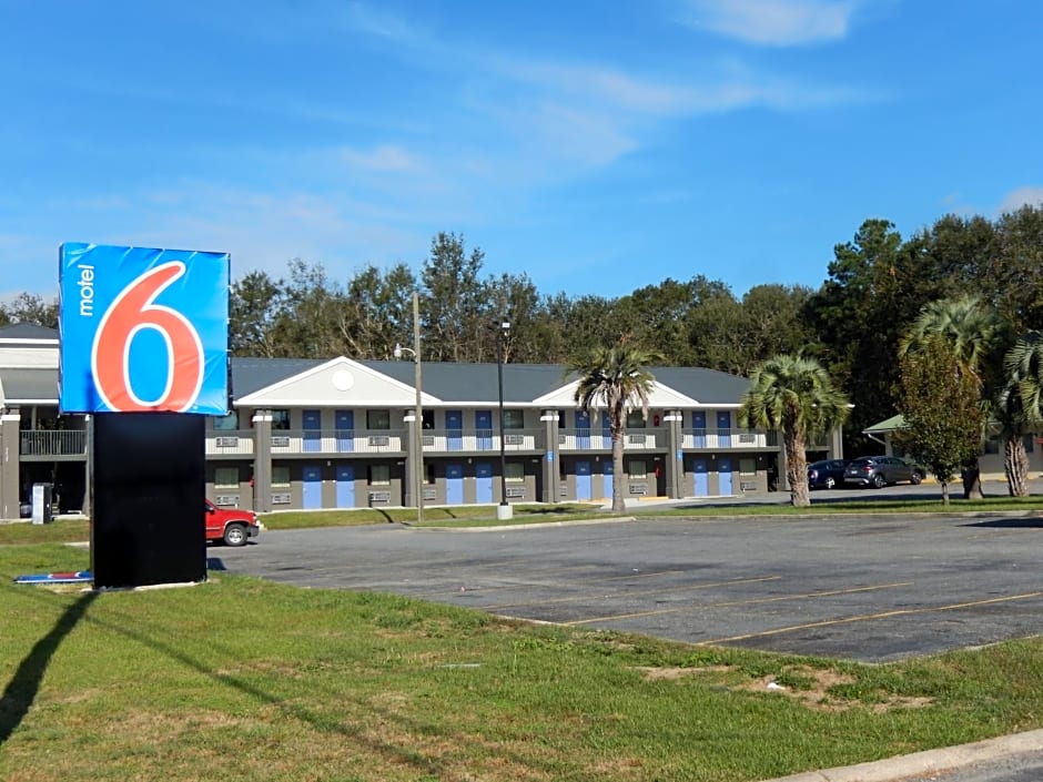 Motel 6-Moultrie, GA