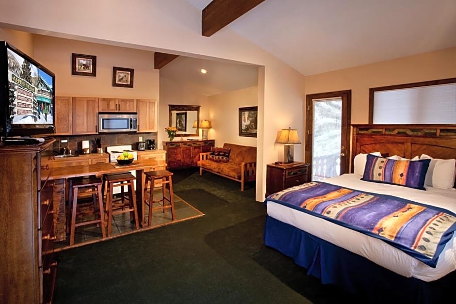 Cottam's Lodge by Alpine Village Suites