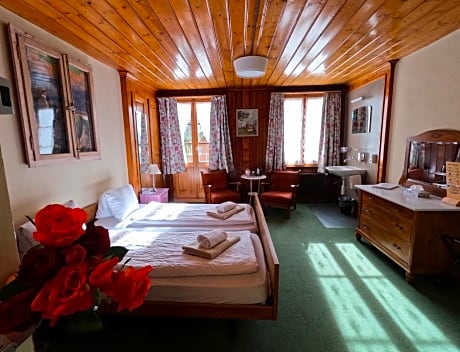 Twin Room with Shared Bathroom