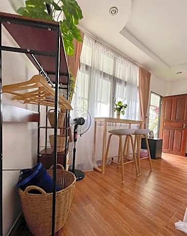 Deluxe Double Room with Side Sea View