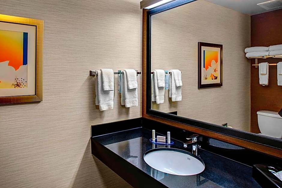 Fairfield Inn & Suites by Marriott Emporia I-95