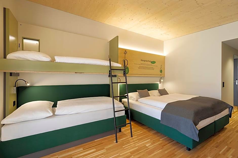 JUFA Hotel Laterns - Klangholzhus