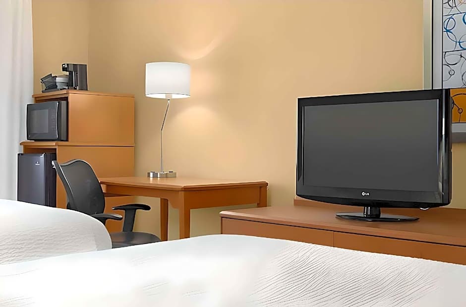 Dubuque Inn & Suites