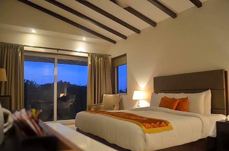 Lemon Tree Hotel Candolim Goa