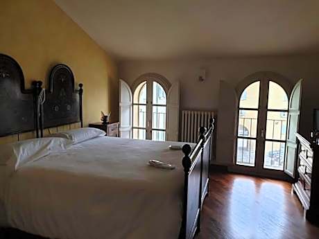 Junior Suite with Balcony