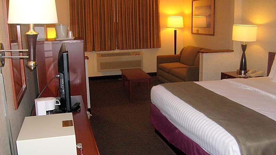 Baymont by Wyndham Denver West/Federal Center