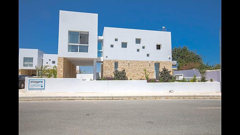 Photo 1 of 1 of Villa Apartment