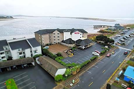 Siletz Bay Beachfront Hotel by OYO Lincoln City