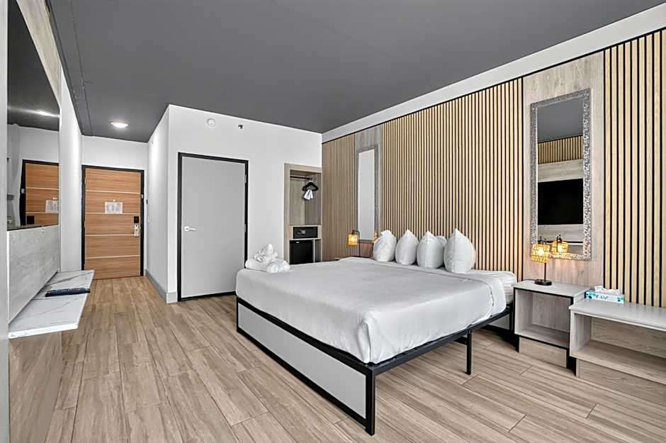 Tropical Palms Hotel