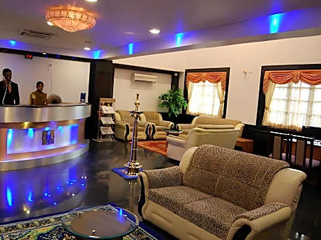 Hotel Royal Sathyam