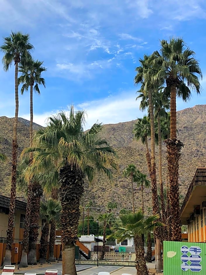 Desert Lodge