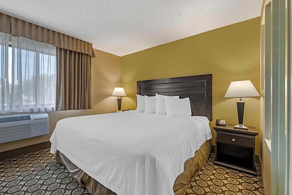 Best Western Plus Inntowner Madison