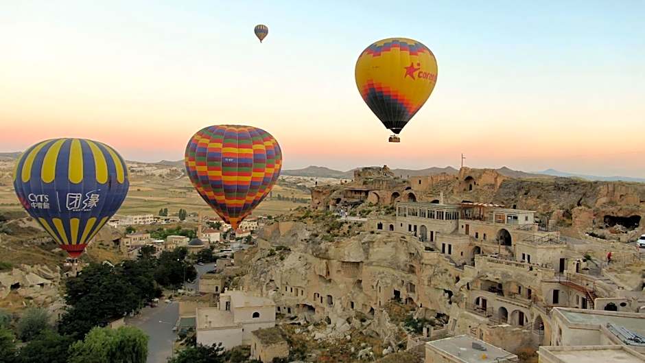 Fairyland Cave Hotel