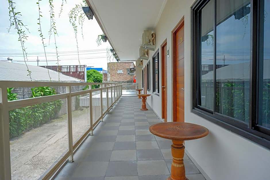 RedDoorz @ Jalan Majapahit Semarang