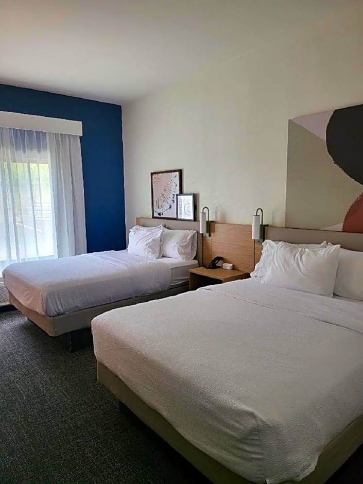 Spark by Hilton Erie