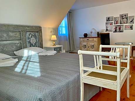 Deluxe Triple Room with Sea View