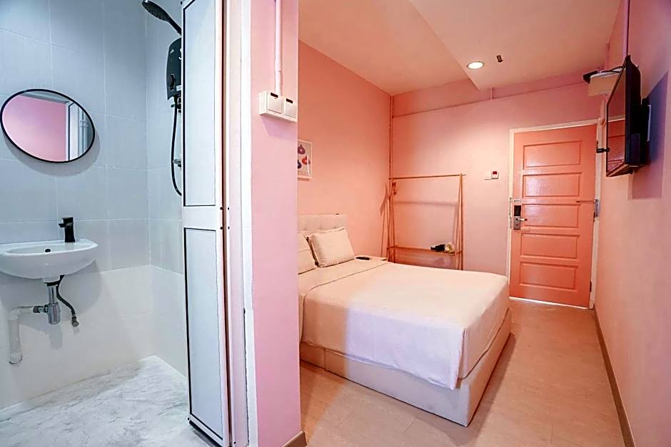 Palette Pink Cabana George Town
