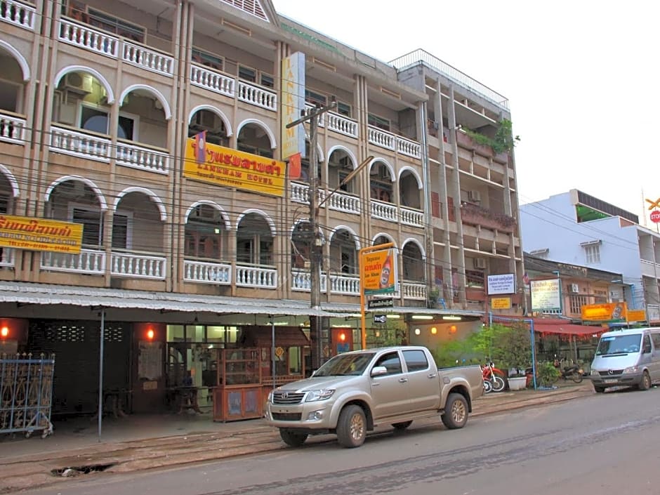 Lankham Hotel