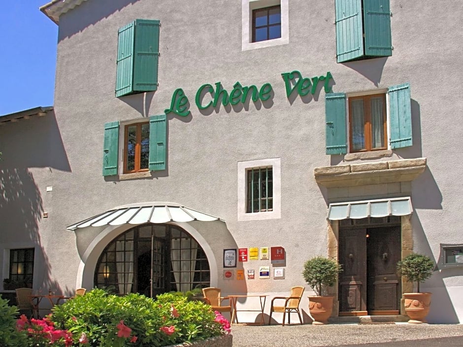 Logis Hotel Le Chene Vert