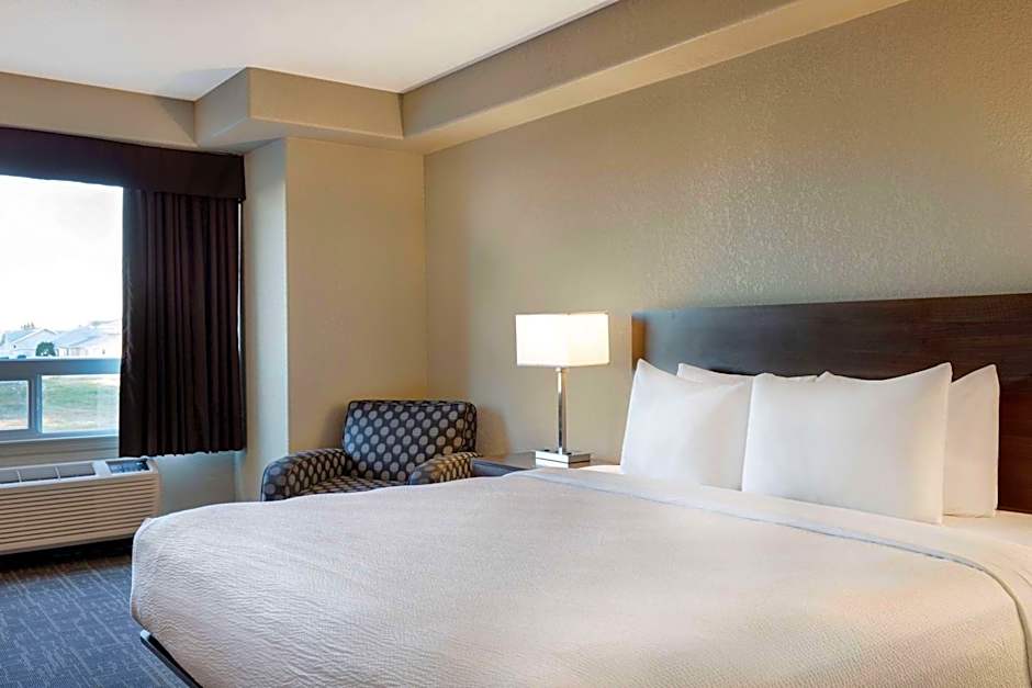 Days Inn & Suites by Wyndham Yorkton