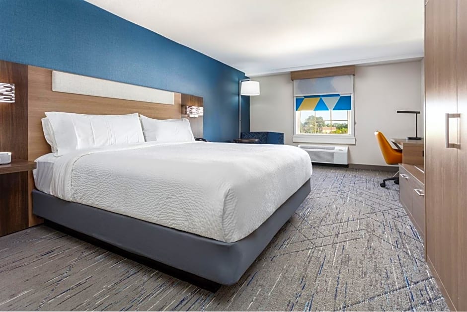 Holiday Inn Express & Suites Williamsburg By IHG