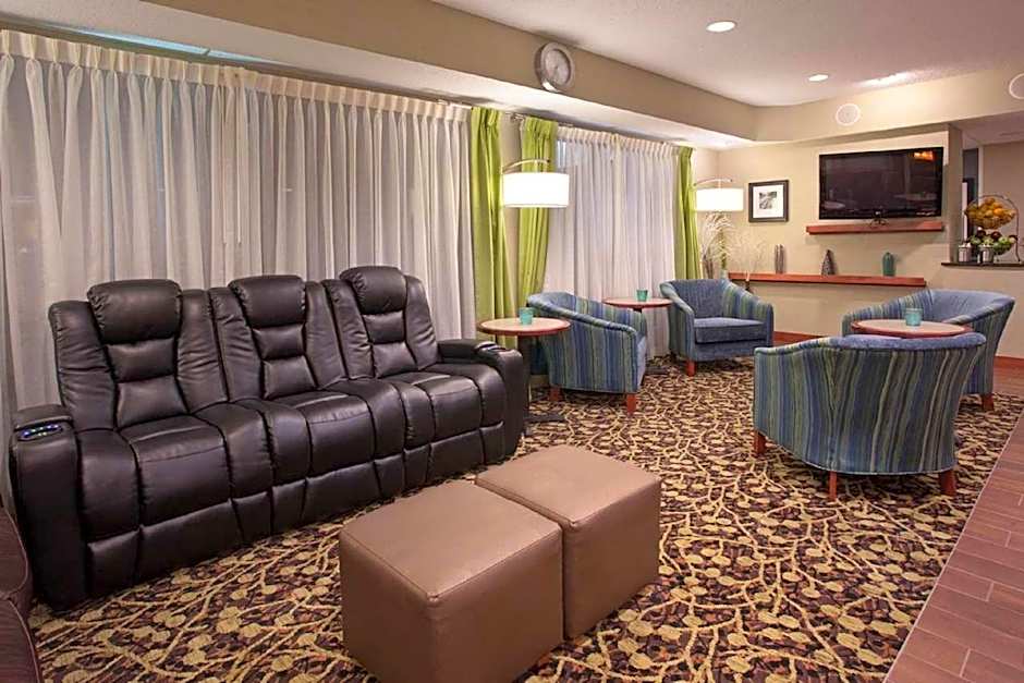 FairBridge Inn & Suites Thornton
