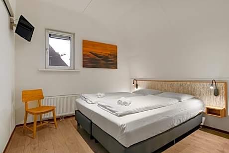 One-Bedroom Bungalow