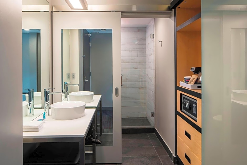 Aloft Coral Gables