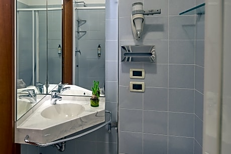 Double or Twin Economy room