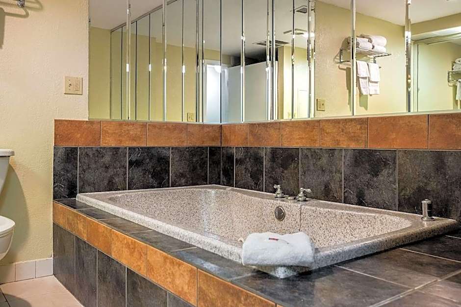 Red Carpet Inn & Suites Northeast Philadelphia