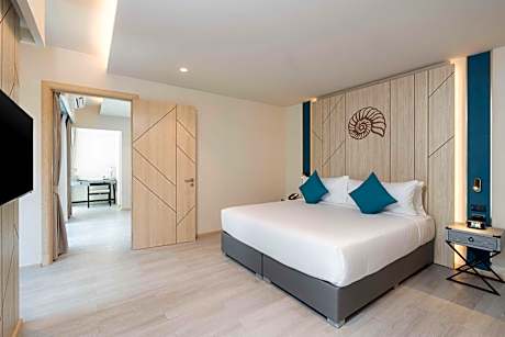 One Bedroom Suite with one Double