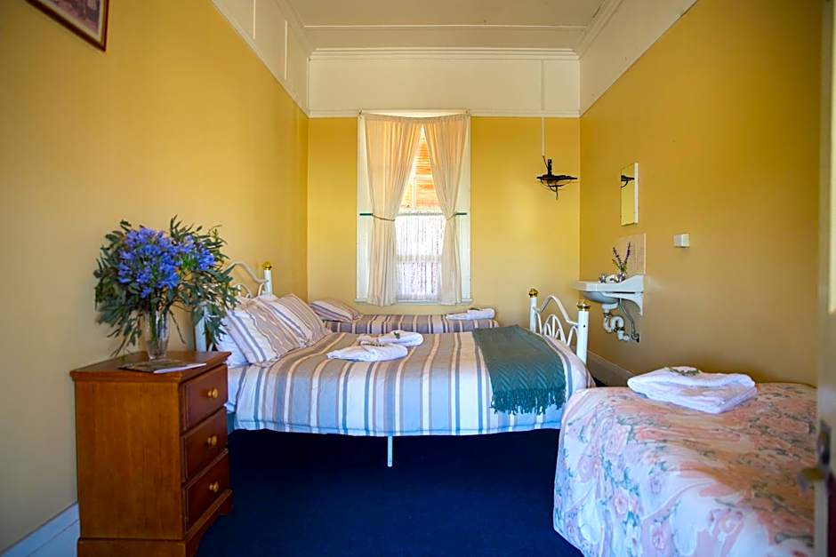 Boorowa Hotel