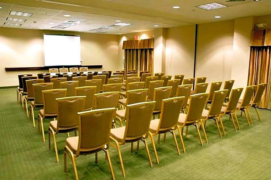 Hampton Inn By Hilton Calera