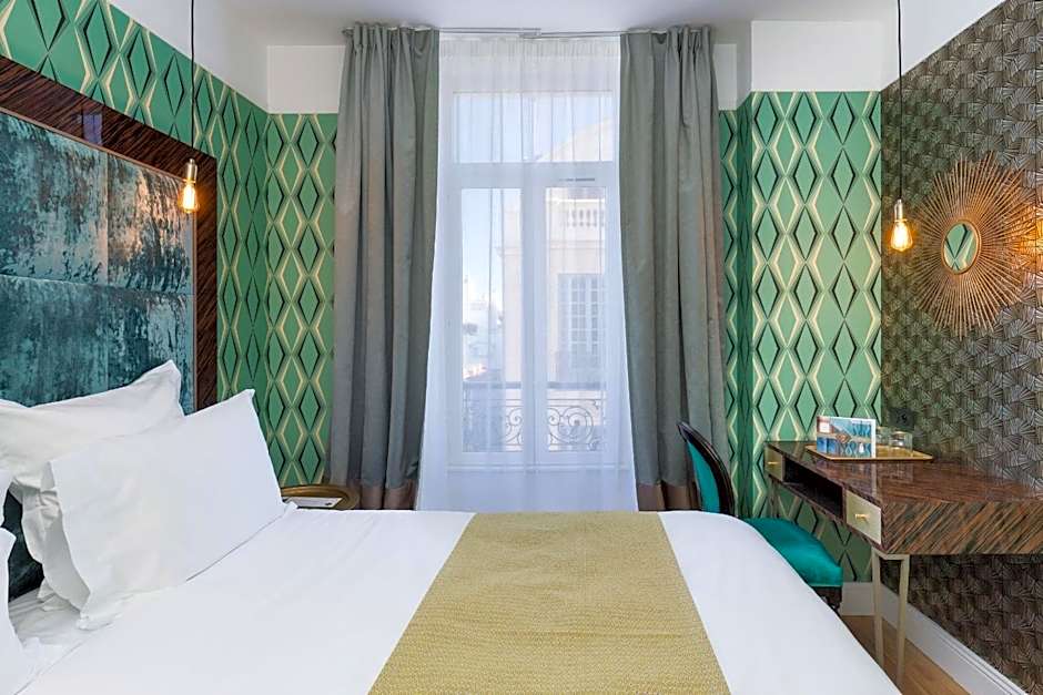 The Jay Hotel by HappyCulture