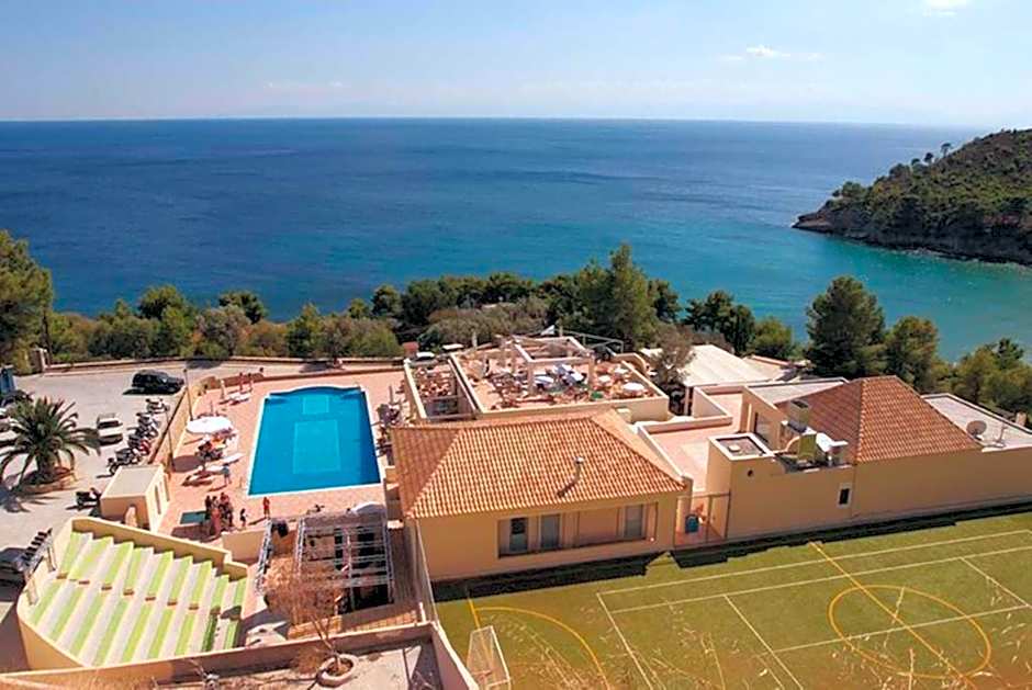 Alonissos Beach Bungalows And Suites Hotel