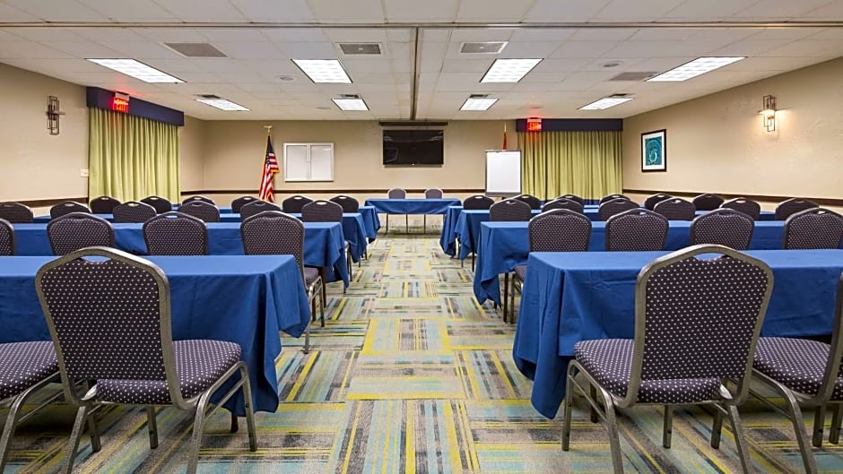 Best Western InnSuites Tucson Foothills Hotel & Suites