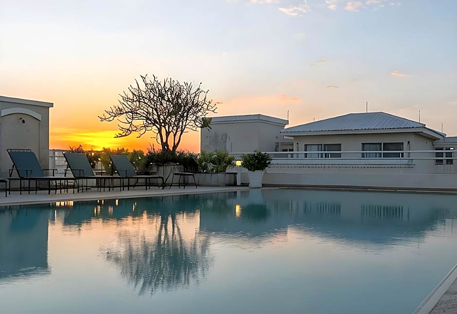 Classic Kameo Hotel and Serviced Apartments Sriracha