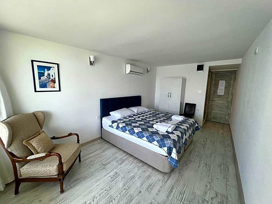 Giritli Rum Meyhanesi & Butik Otel