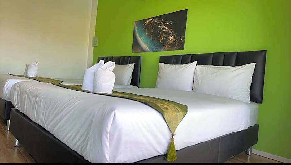 โรงแรม ทิพย์บุรี ริเวอร์ไซค์